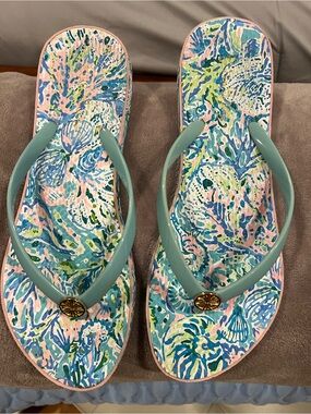 Lilly Pulitzer Coral & Aqua Printed Flip Flop Sandals